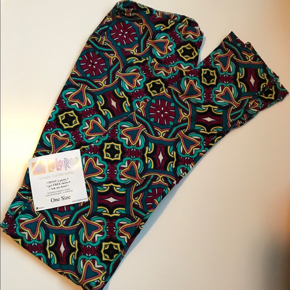 Lularoe Celtic Knot Leggings OS NEW